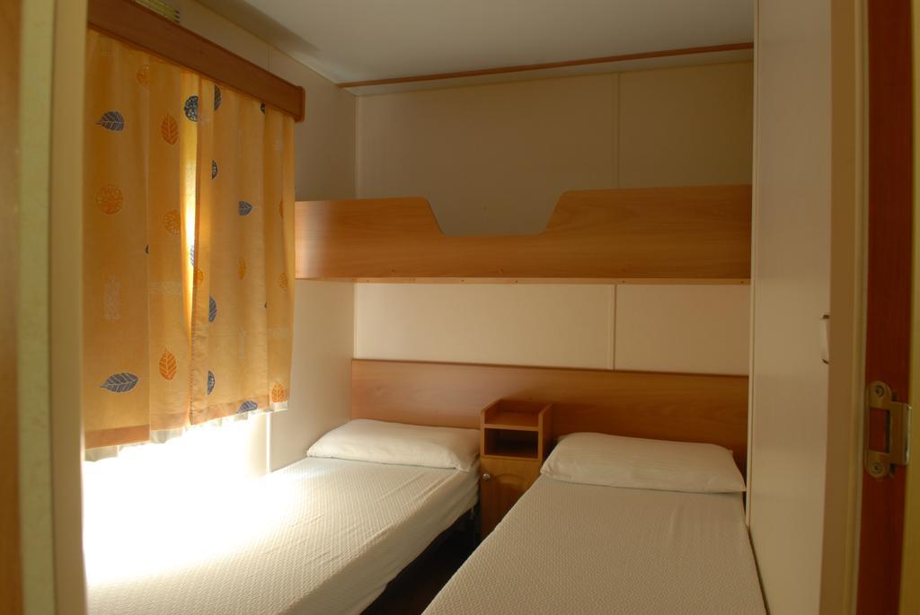 Camping La Rocca Manerba del Garda Exterior photo