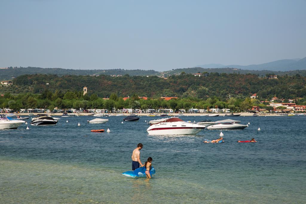 Camping La Rocca Manerba del Garda Exterior photo