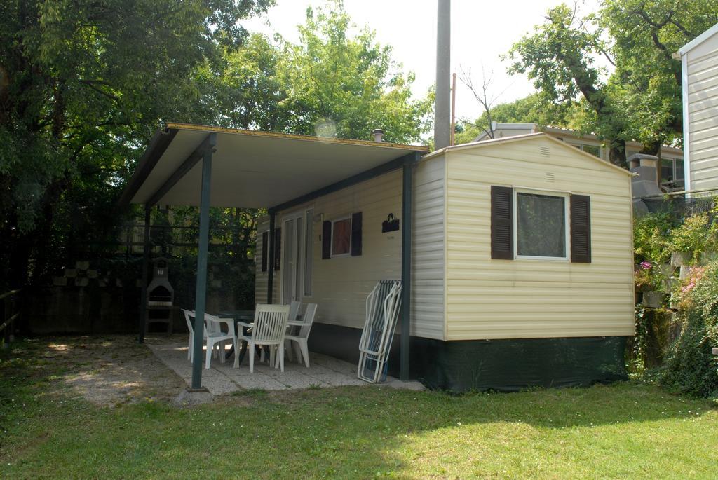 Camping La Rocca Manerba del Garda Exterior photo