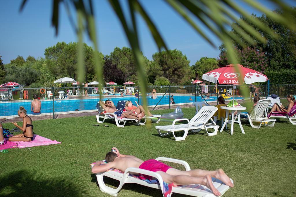 Camping La Rocca Manerba del Garda Exterior photo
