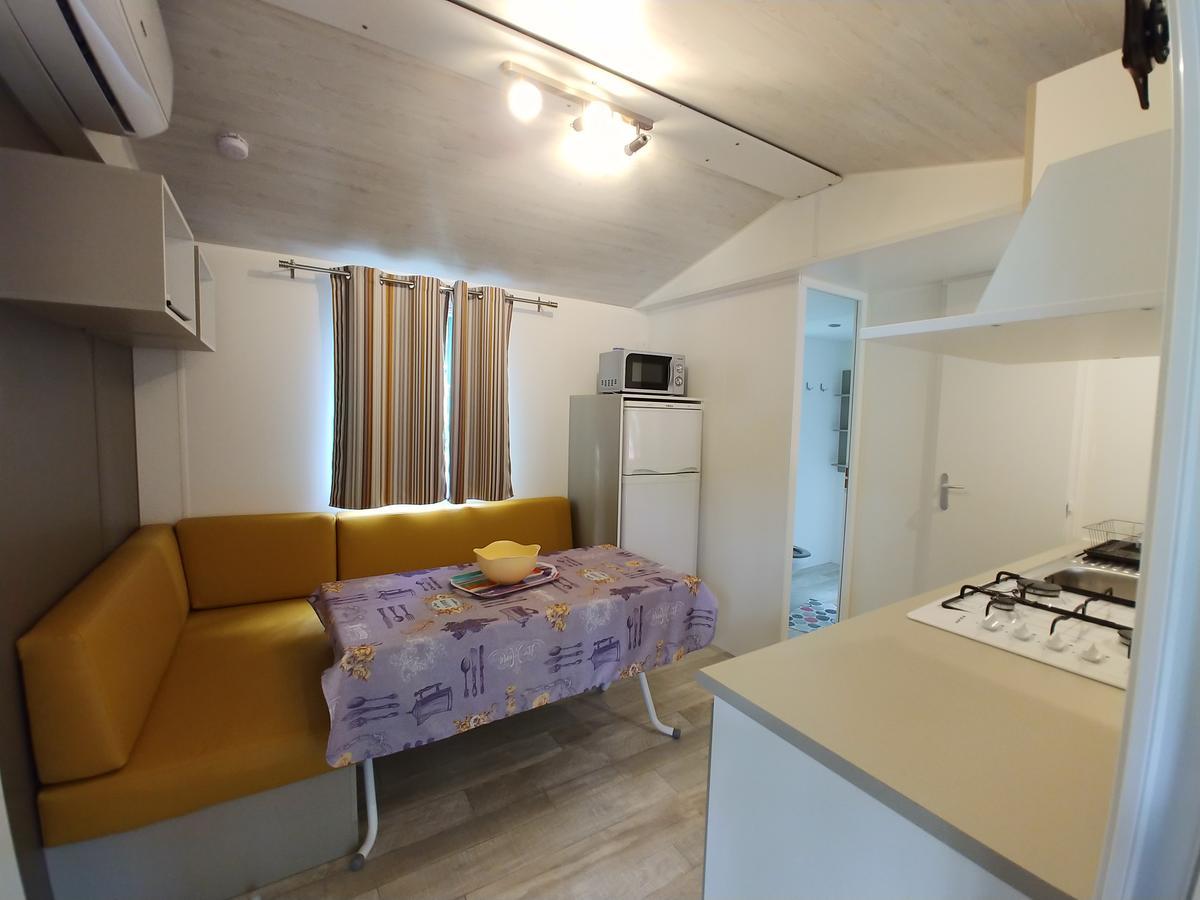Camping La Rocca Manerba del Garda Exterior photo
